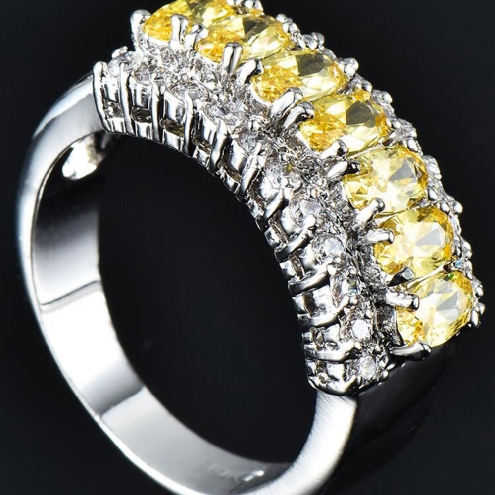 WEDDING RING - Picture 3 of 6